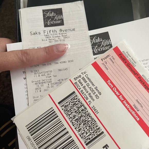 Chanel pool slides - Picture 2 of 5